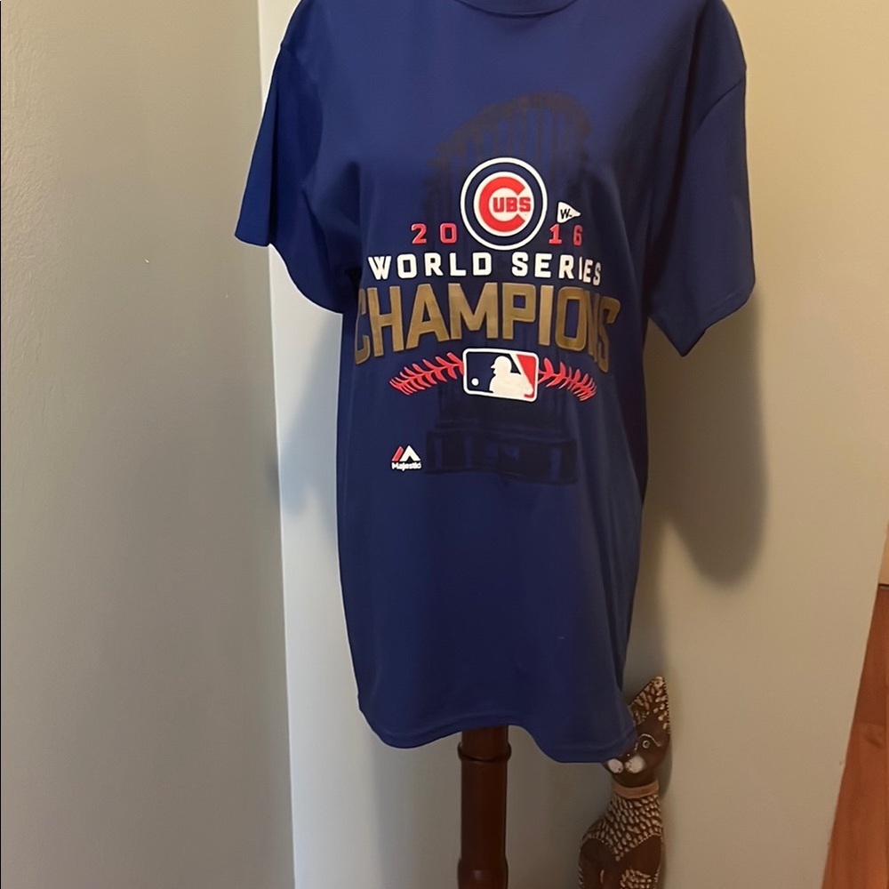 Majestic Men’s CUBS World Series Champions T-Shirt 2016 - Picture 1 of 1